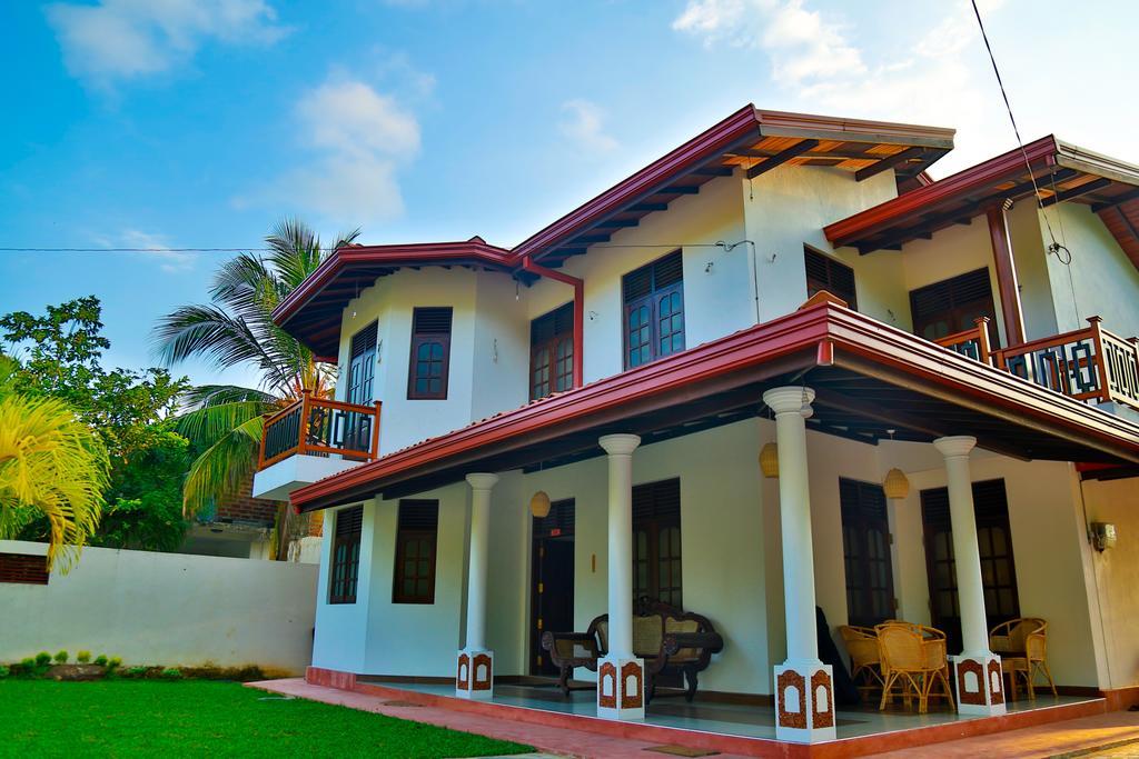 4 S Villa Тангалле Екстер'єр фото